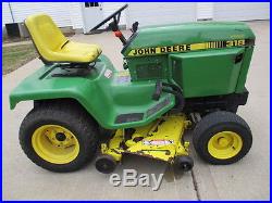 1990 John Deere 318 Lawn and Garden Tractor