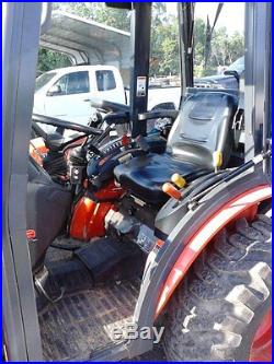 2013 Kubota B3000HSDC 30hp 4wd CAB tractor with LA402 front loader