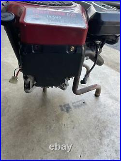 Briggs & Stratton 19.5 HP Opposed Twin Vertical Shaft Mower Engine Motor 42E707