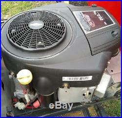Briggs & Stratton 20hp Extended Life Series V-Twin John Deere Engine 406777
