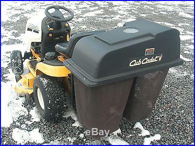 CUB CADET LT1022 LAWN TRACTOR 22HP V-TWIN B&S 46 DECK W/ TWIN BAGGER