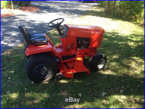 Ingersoll 3014 garden tractor with 48 inch (RM48) mower deck