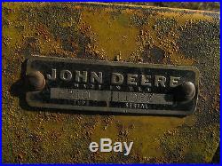 John Deere 212 Lawn and Garden Tractor with Snowblower Attachment
