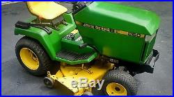 John Deere 260 Lawn and Garden Tractor