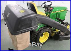 John Deere 318 Riding Lawn & Garden Tractor / Mower with Bagger System
