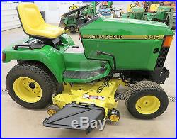 John Deere 425 Riding Lawn & Garden Tractor / Mower with 54 Deck