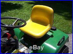 John Deere 425 lawn and garden tractor