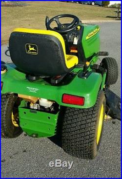 John Deere GT225 garden tractor/riding mower