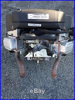 John Deere LA145 Lawn Mower Briggs & Stratton 22HP Vertical Twin Cylinder Engine