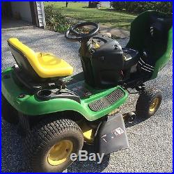 John Deere Lawn Tractor L100