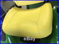 New John Deere Seat BM 25346 For X500 & X700 Series With Arm Rest Kit